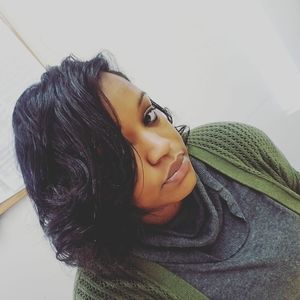 Meet your Posher, Ebony